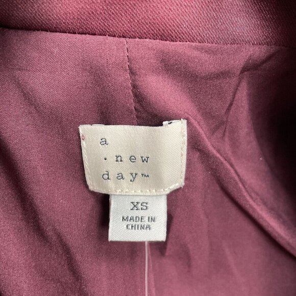 NEW Women’s XS Structured Satin Blazer Burgundy A New Day i1663 - Picture 7 of 10